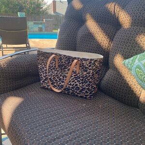 Consuela large leopard tote (10x17).